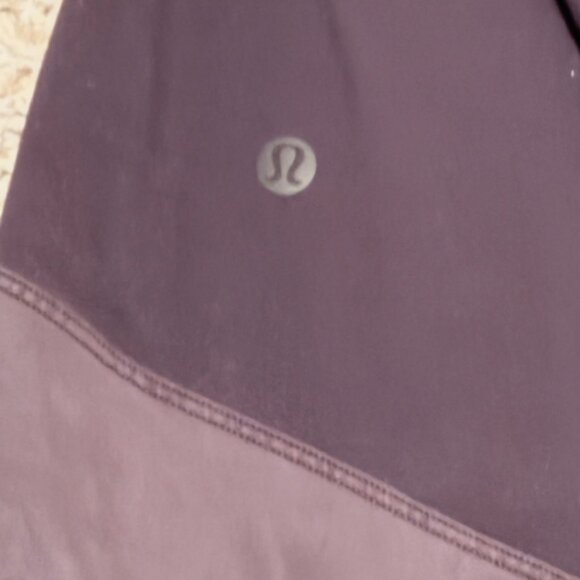 Lululemon | Long-sleeve Pullover Hoodie | Black | Size 10 - Picture 6 of 12
